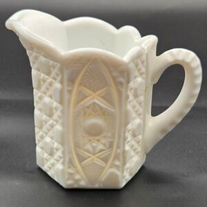 VINTAGE ‎ Rotec Milk Glass Creamer MINT CONDITION